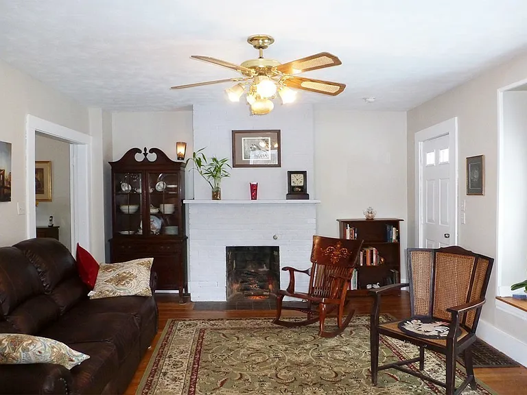 144 Hampden Rd — Photo 9