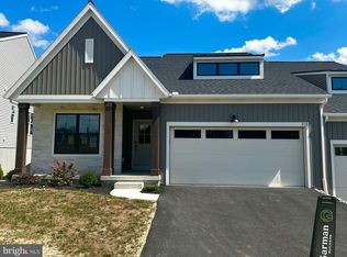 918 N Lincoln St #4-02, Palmyra, PA 17078