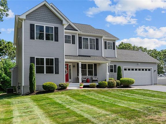 3rd image of 89 Teakwood Dr W