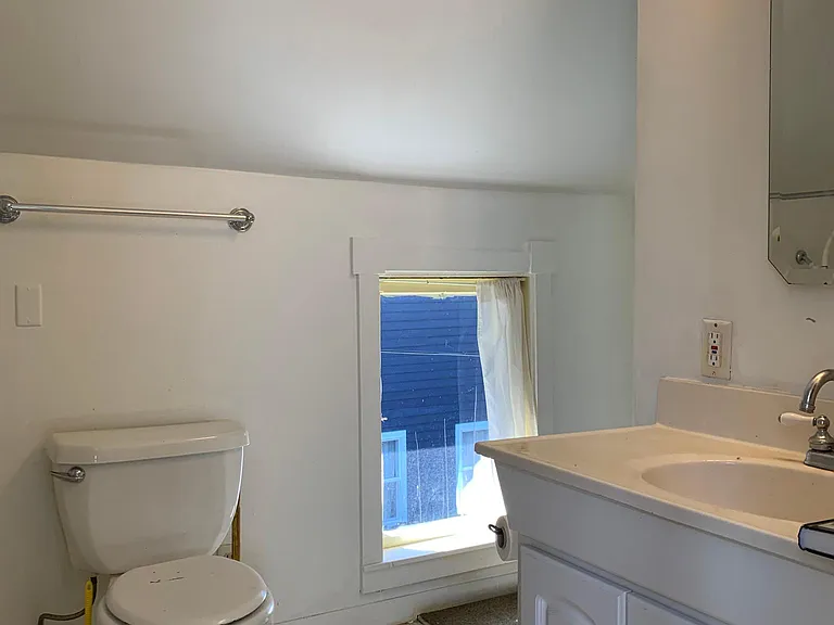 205 Monroe St — Photo 21