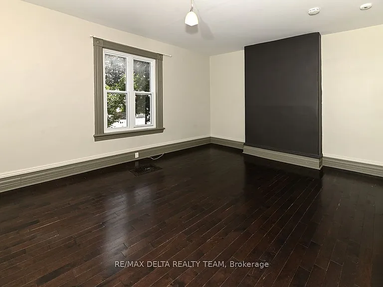 355 Bronson Ave — Photo 5