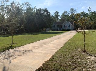 202 Owl Head Trl, Hazlehurst, GA 31539