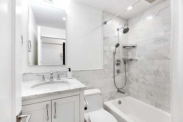 Rented by Compass | media 18