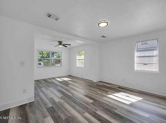 4th image of 842 W 31ST Street