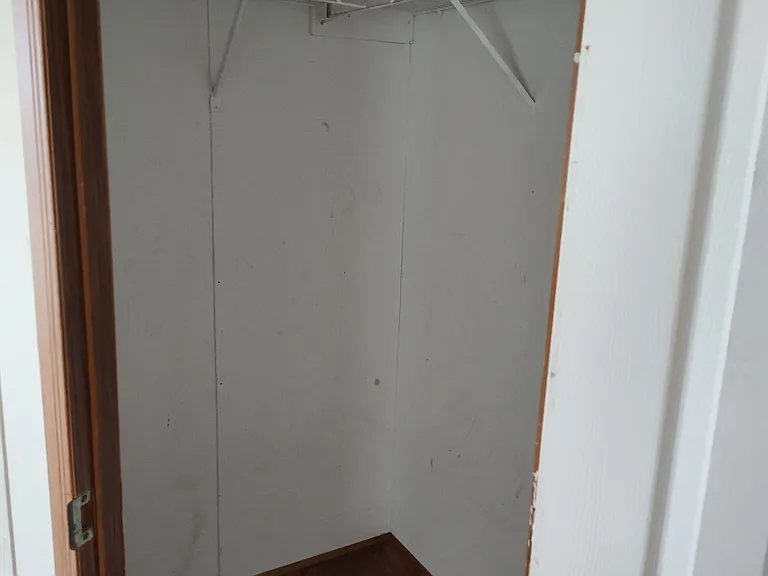 1187 Tilley Rd — Photo 5