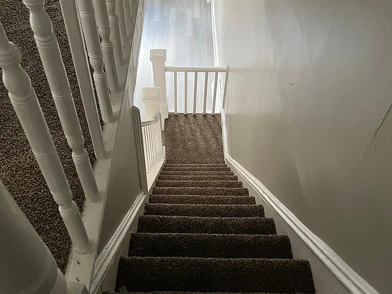 71 S Logan Ave — Photo 8