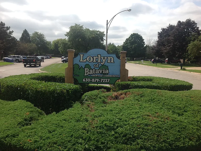 Lorlyn Of Batavia — Photo 2