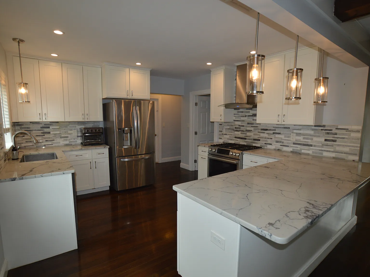 2 bed, 1200 sqft, $2,800 — Photo 2