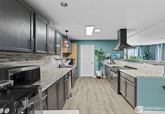 4th image of 15708 81st Street E #131