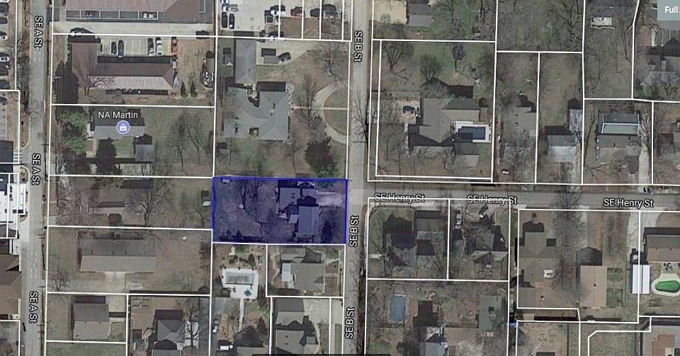 1st image of 238 SE B St