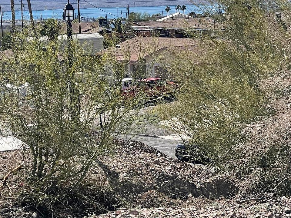 1st image of 3236 Daytona Ave