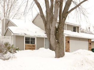 6553 Gray Fox Curv, Chanhassen, MN 55317