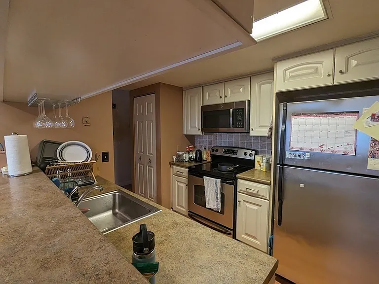 165 Cottage St #704 — Photo 9