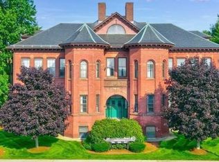 327 Plantation St APT 308, Worcester, MA 01604