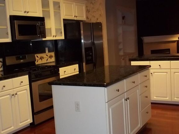 4th image of 5524 Chancellor Way