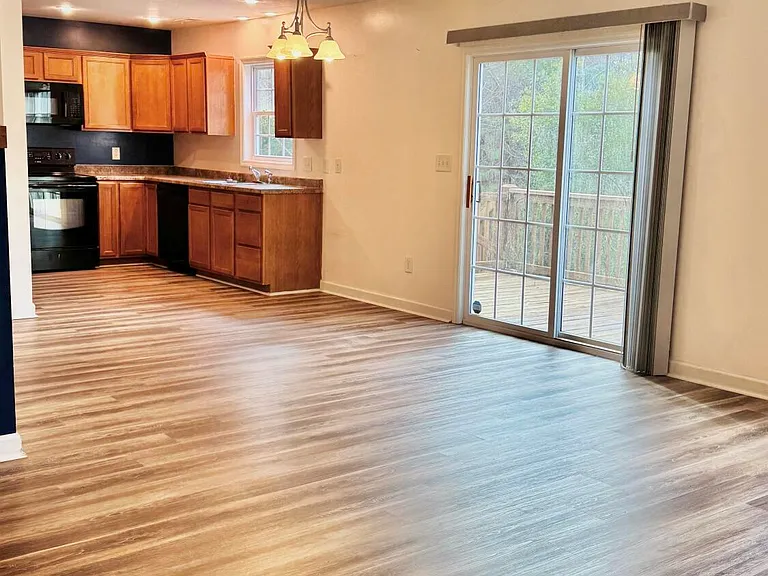 140 Broadleaf Dr — Photo 5