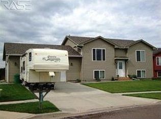 8001 W Eli Ct, Sioux Falls, SD 57106