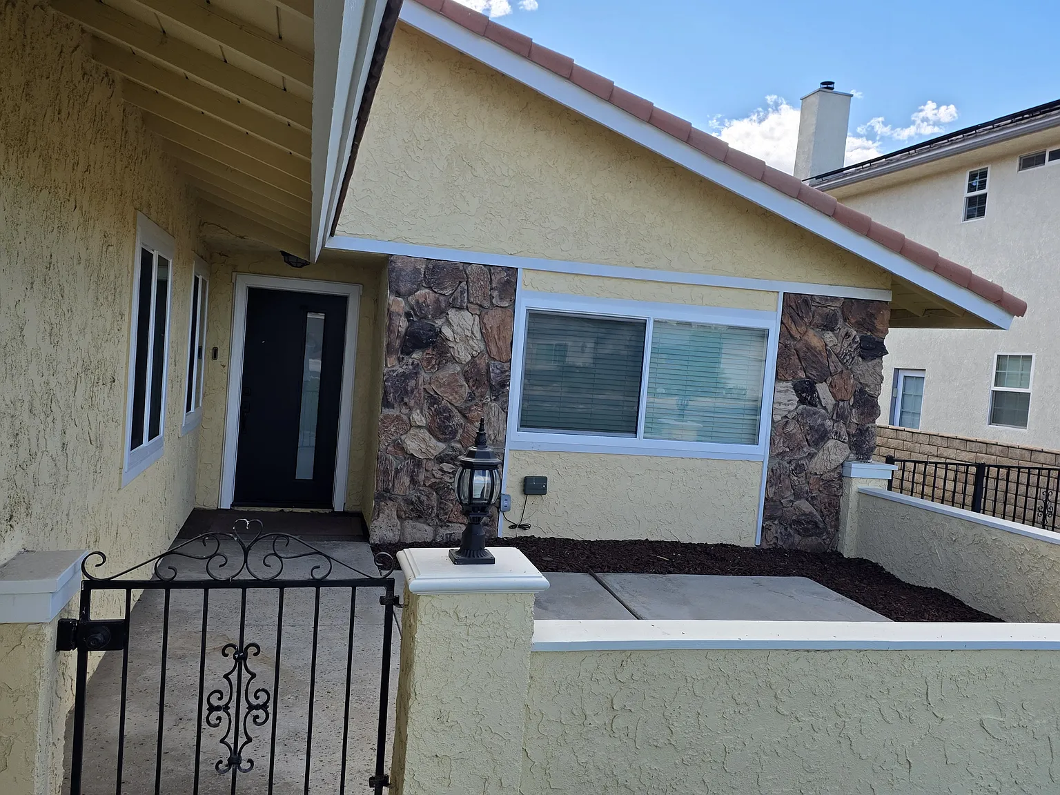Golf Course Dr, Victorville — Photo 3