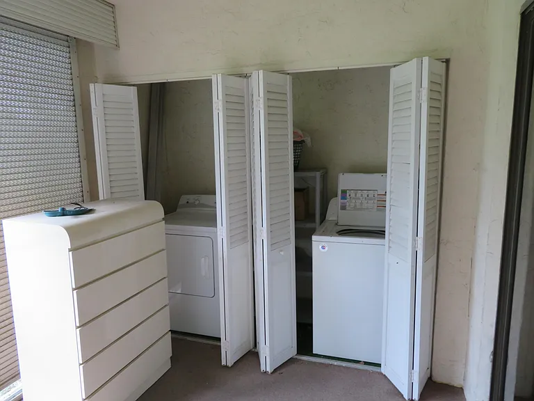 9233 SW 8th St #117 — Photo 35