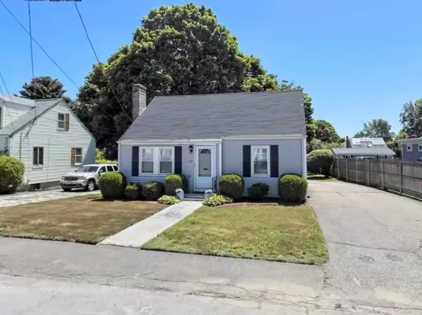 52 Willow St, Waltham, MA 02453