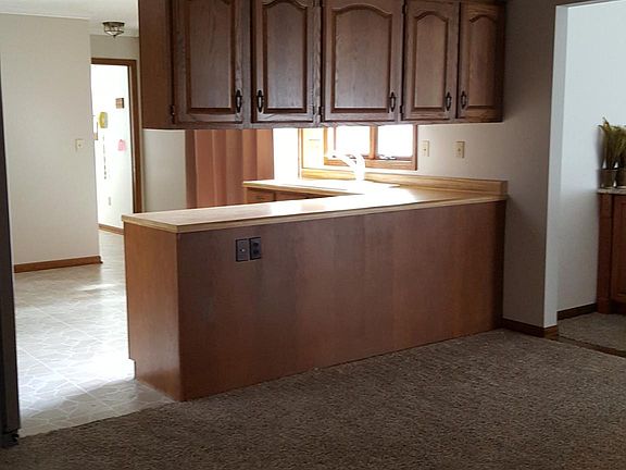 3rd image of 169 Stauffer Dr