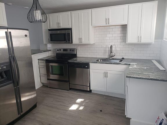 2nd image of 39 S Yale Ave #1