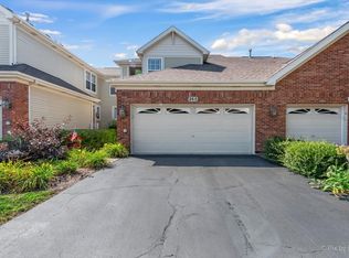 265 Birch Ln, Saint Charles, IL 60175