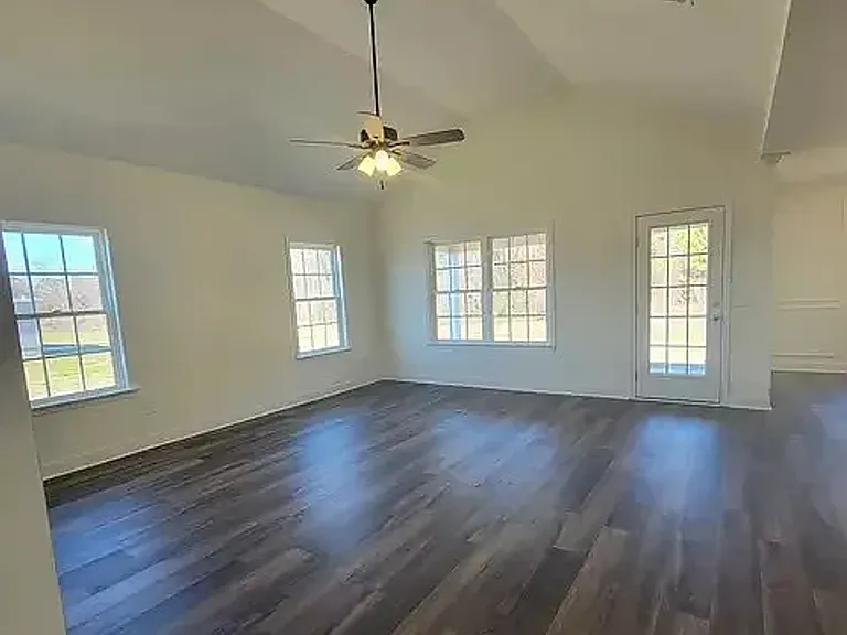 109 Enclave Ct — Photo 3