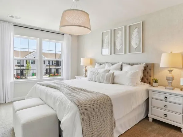 254 Hermosa Dr, Egg Harbor Township, NJ 08234