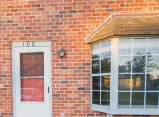 100 Warren Cir, Stephens City, VA 22655