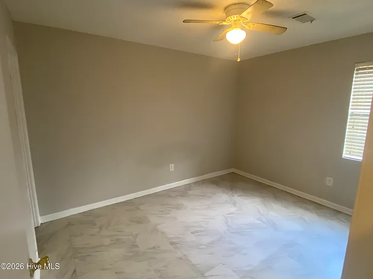 2815 Nighthawk Dr — Photo 2