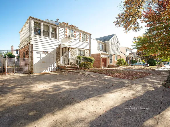 5635 Francis Lewis Blvd, Oakland Gardens, NY 11364