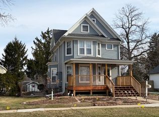 1214 Laurel Ave, Janesville, WI 53548