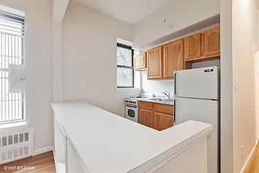 Sold by Manhattan Network Inc.