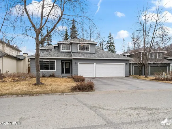 8731 Sonora Cir, Eagle River, AK 99577