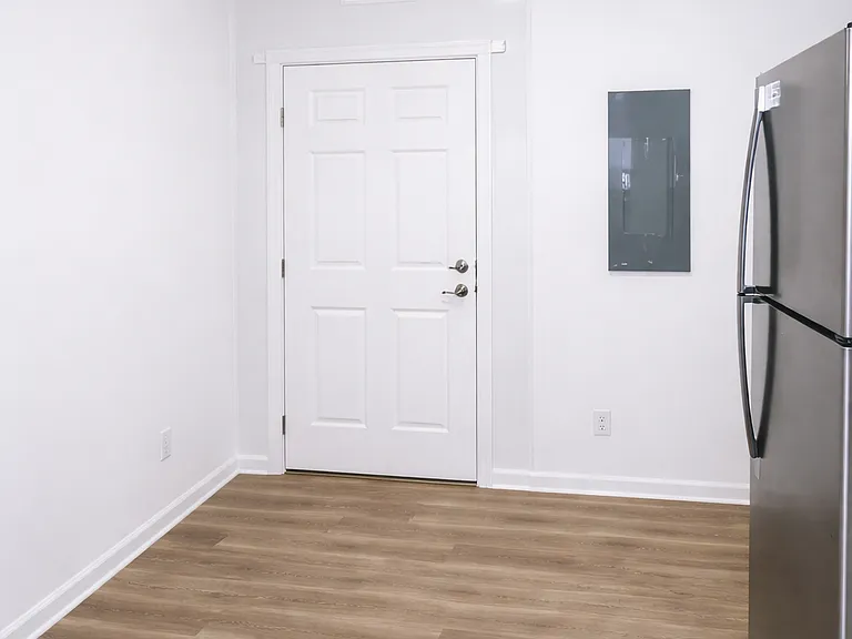 College Place Apartments — Photo 6
