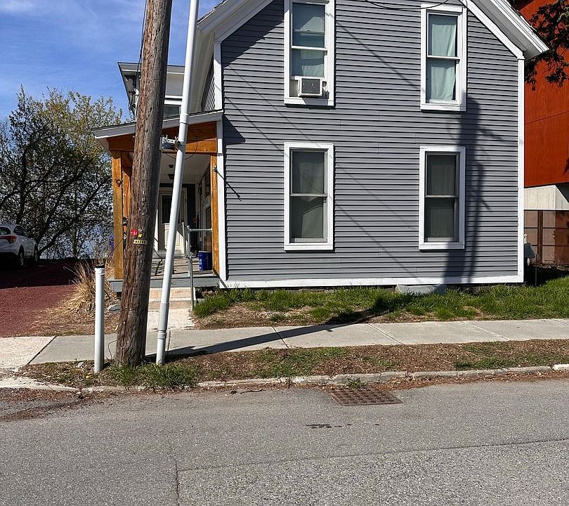 2nd image of 9 Lakeview Ter APT 4