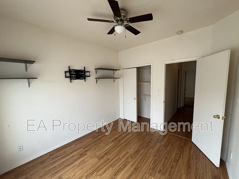 2605 Sarita Ave NW — Photo 10