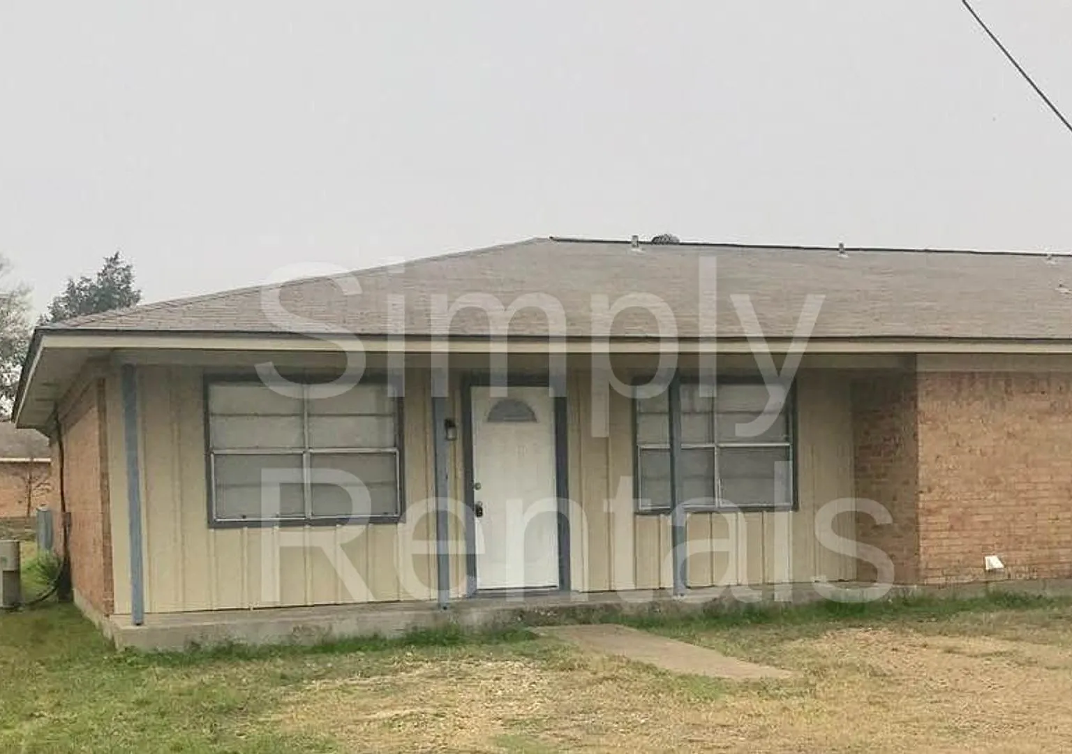 409 Maple — Photo 3