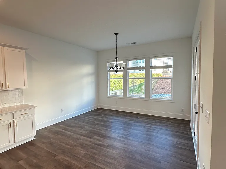 375 Tillman Pass — Photo 16