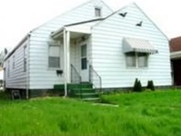 1205 W Kilgore Ave, Muncie, IN 47305