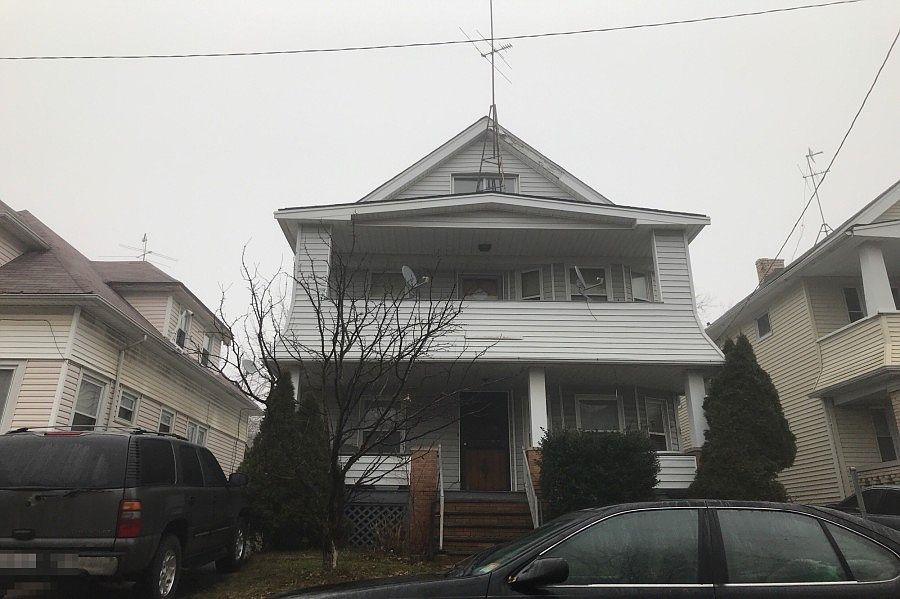 1st image of 2903 E 117th St
