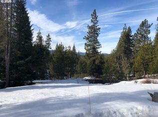 17 Chinquapin Dr, Crescent Lake, OR 97733