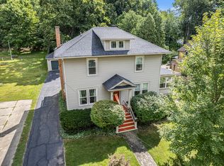 320 N Madison St, Marshall, MI