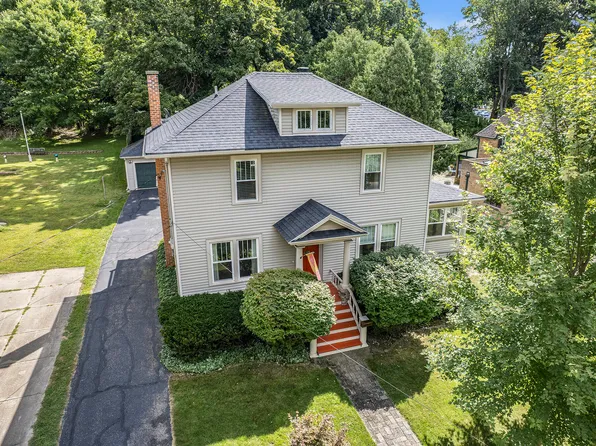 320 N Madison St, Marshall, MI 49068