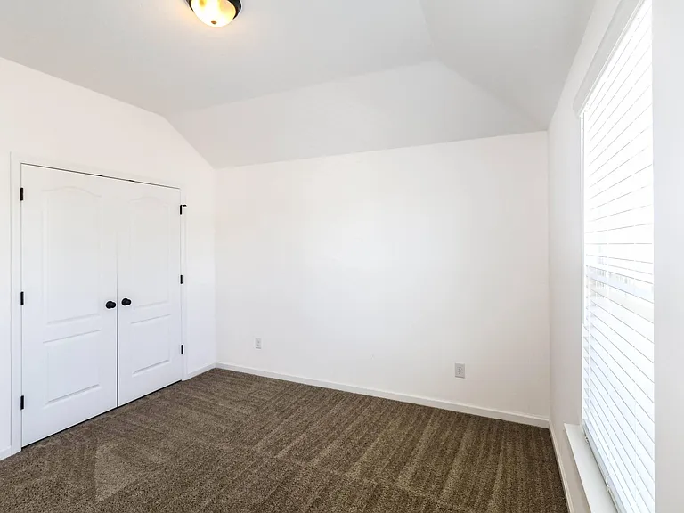 5193 Copse Dr — Photo 32