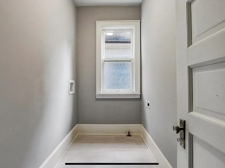 2908 W McKinley Blvd — Photo 17