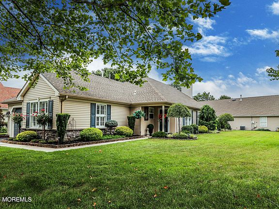 3rd image of 3236 Flagstone Court