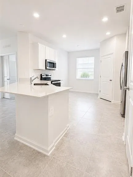 506 Hatteras Rd — Photo 4