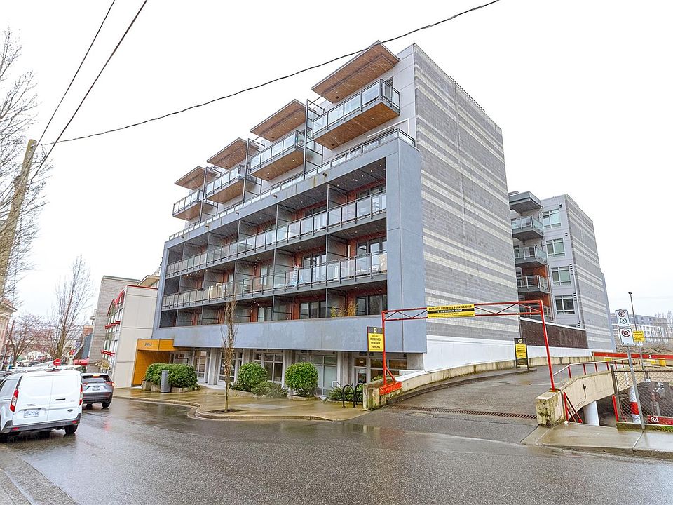 1st image of 91 Chapel St #406